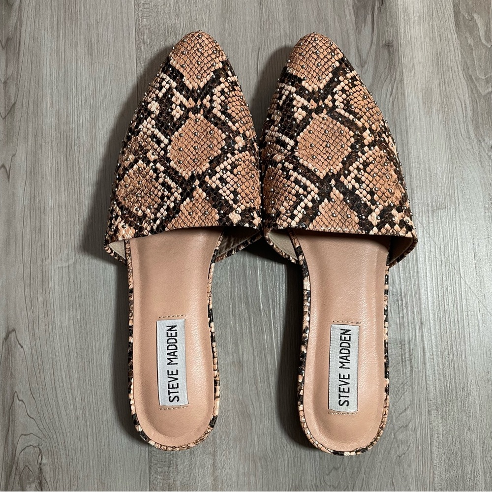 Steve Madden Slip On Shoes 7.5